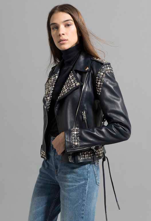Veste-en-cuir-bleue